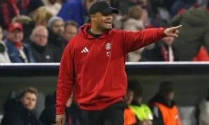 Kompany: 'Bayern lẽ ra phải thắng PSG 3-0'