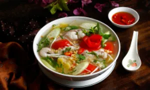 Tại sao canh cá cho đồ chua?